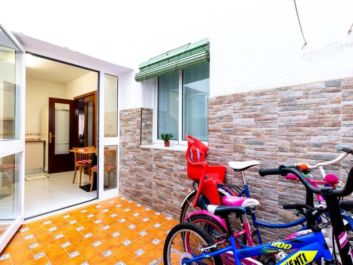 Holi-Rent Antillano Campos Apartment Seville Spain