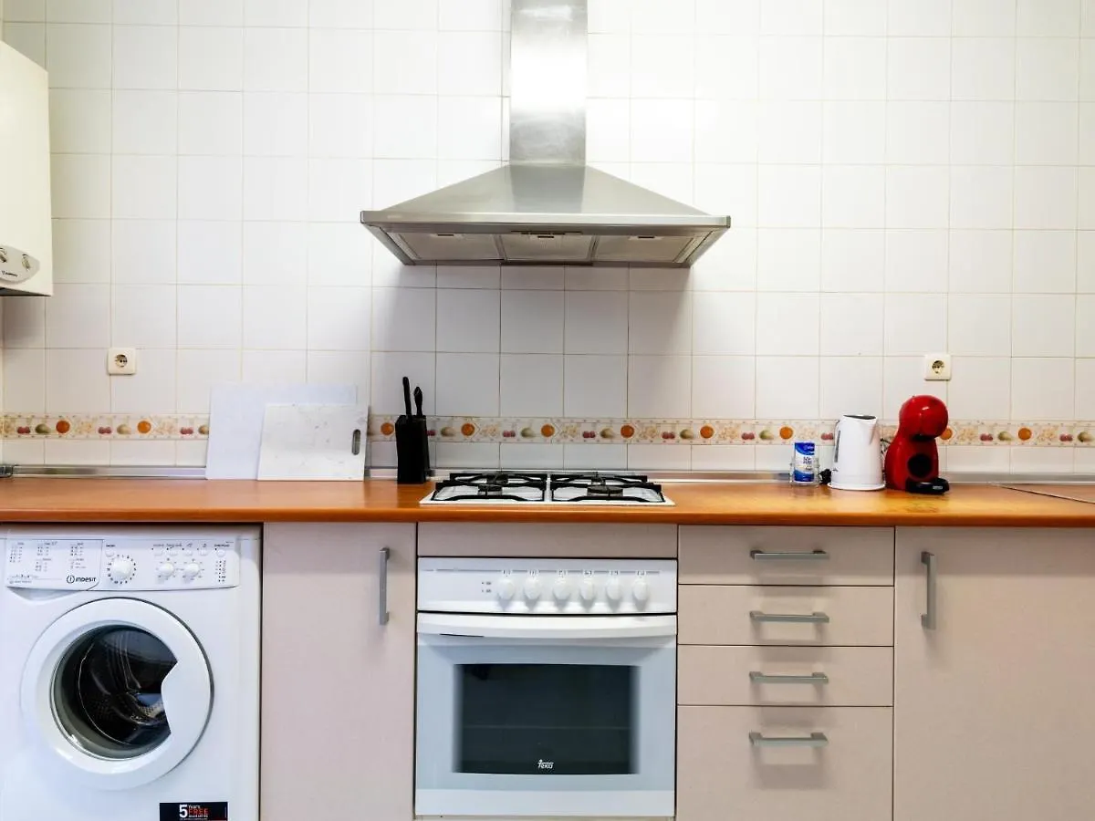 Holi-Rent Antillano Campos Apartment Seville