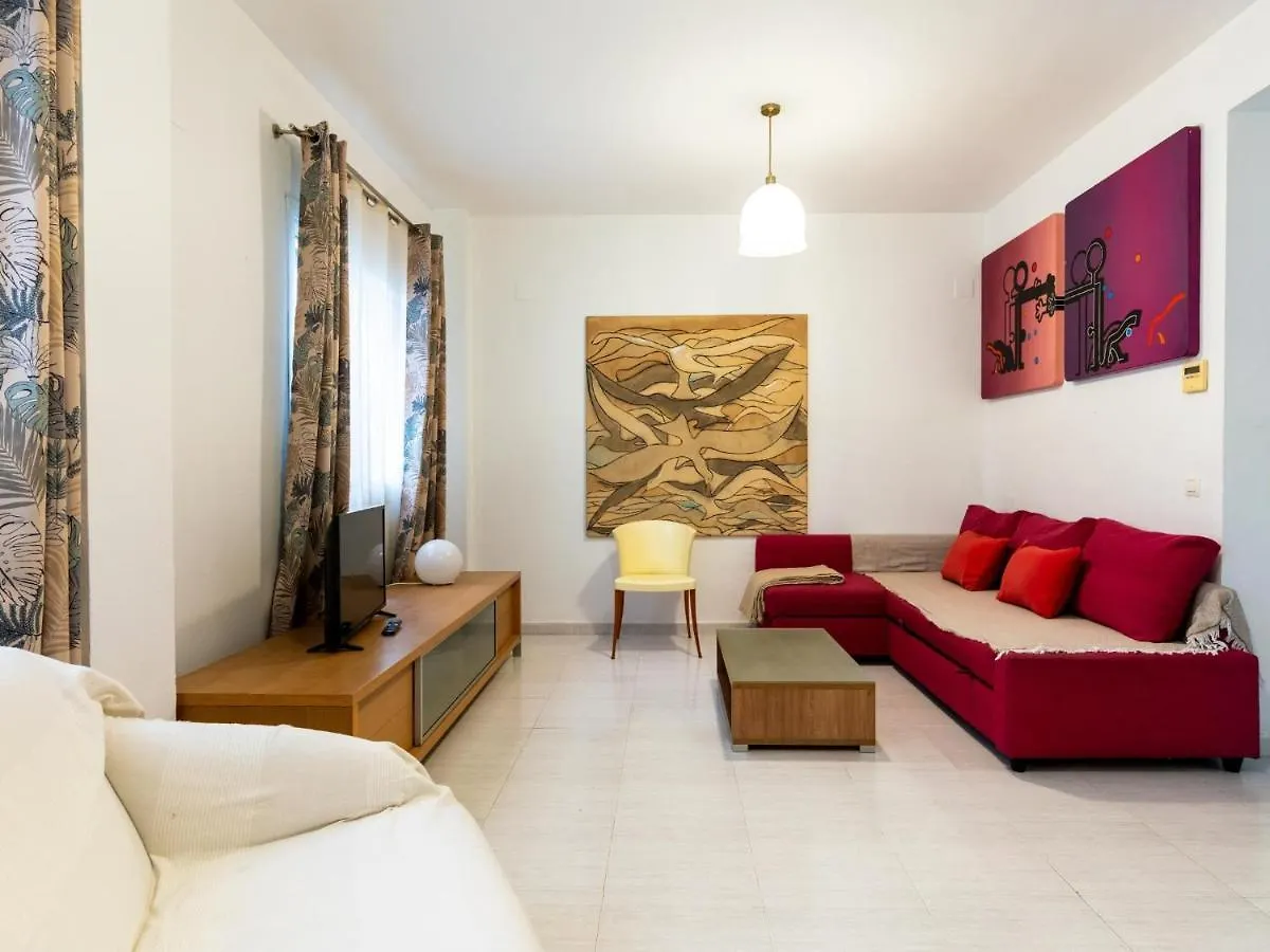 Holi-Rent Antillano Campos Apartment Seville