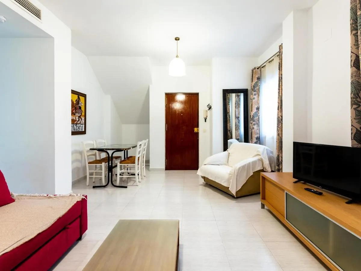 Holi-Rent Antillano Campos Apartment Seville