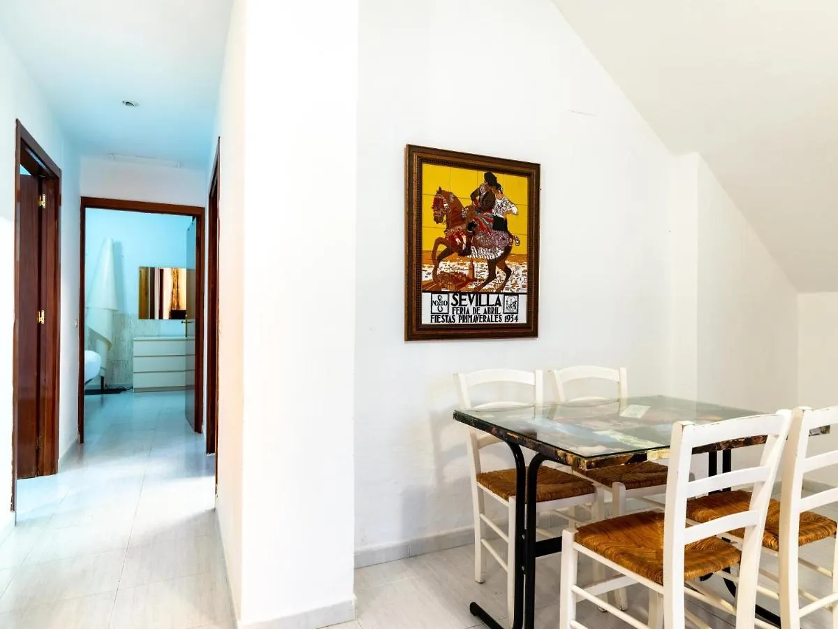 Holi-Rent Antillano Campos Daire Sevilla 0*,